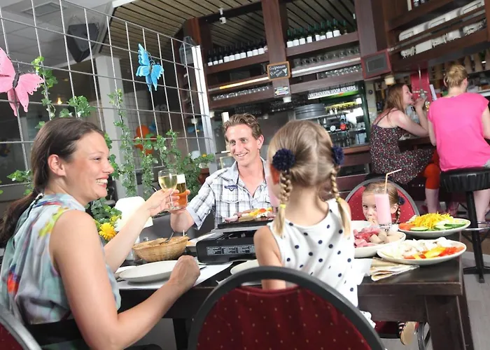 Roompot Schin Op Geul 3*