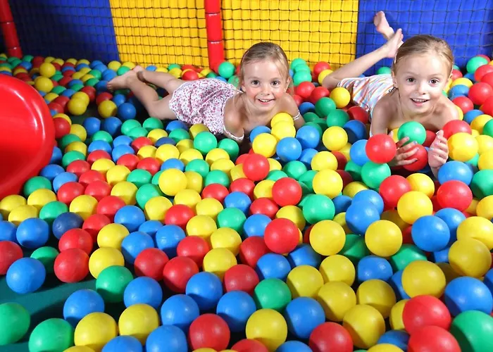 Roompot Schin Op Geul Борн