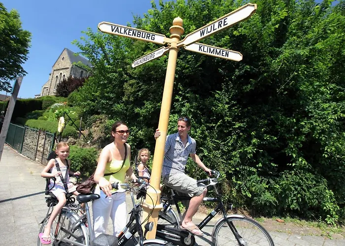 Vakantiepark Roompot Schin Op Geul Born